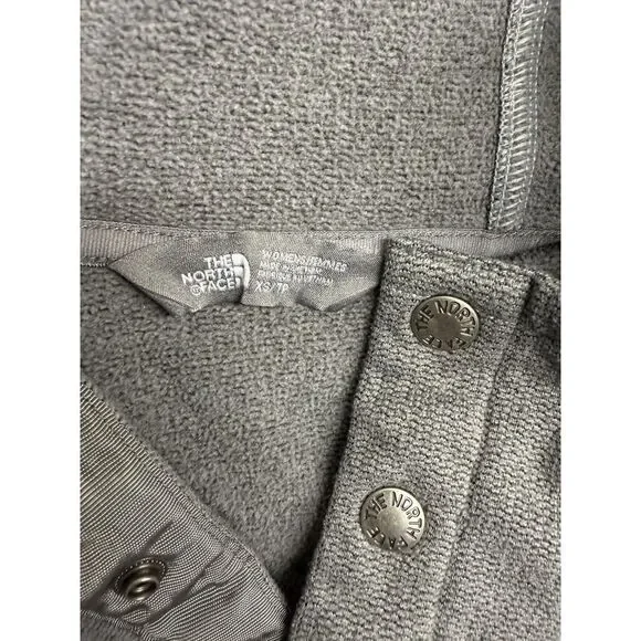 The North Face Knit Stitch Pullover Snap On Hoodie.Heathered Gray. Sz XS - Picture 10 of 13